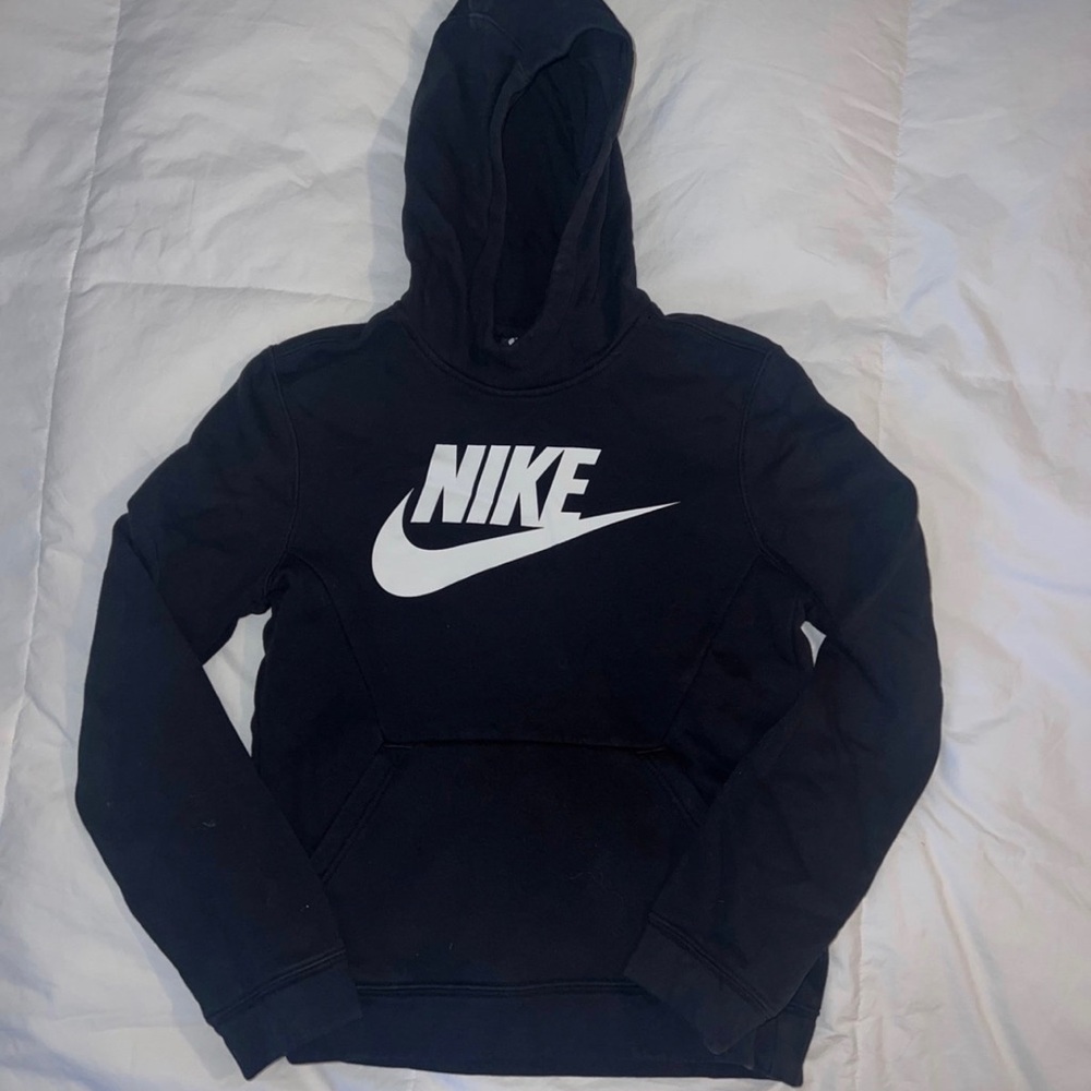 Kids Nike hoodie size medium